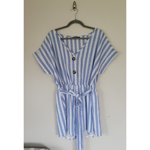 SHEIN Pants - Shein Blue and White Stripped Shorts Romper Jumpsuit 1XL